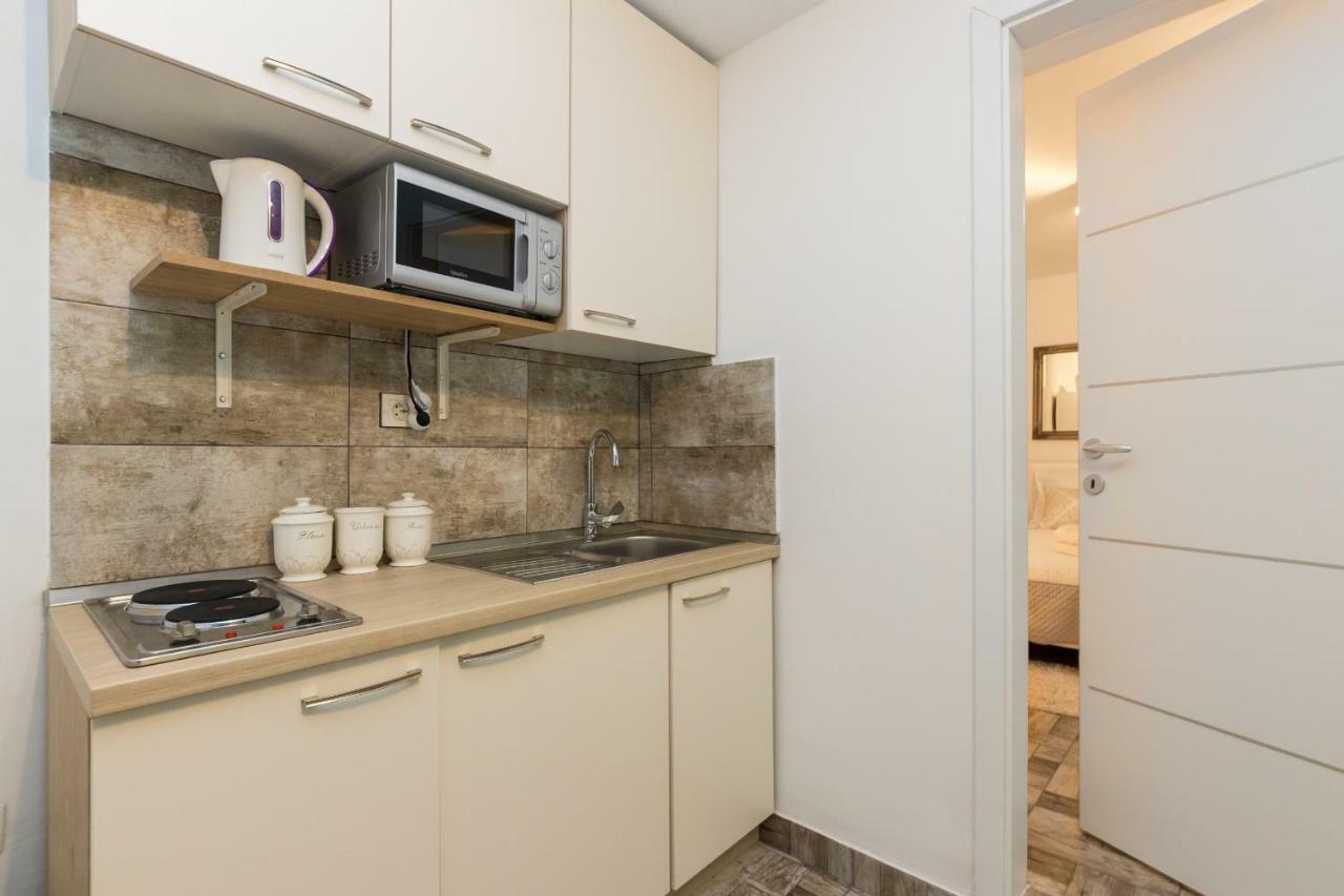 Apartment Stari Dvor Kaštela Exterior foto
